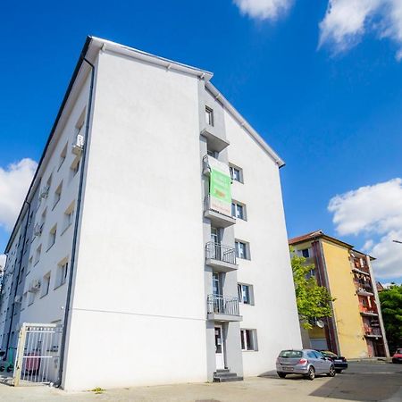 أراد Apartament Cu O Camera المظهر الخارجي الصورة